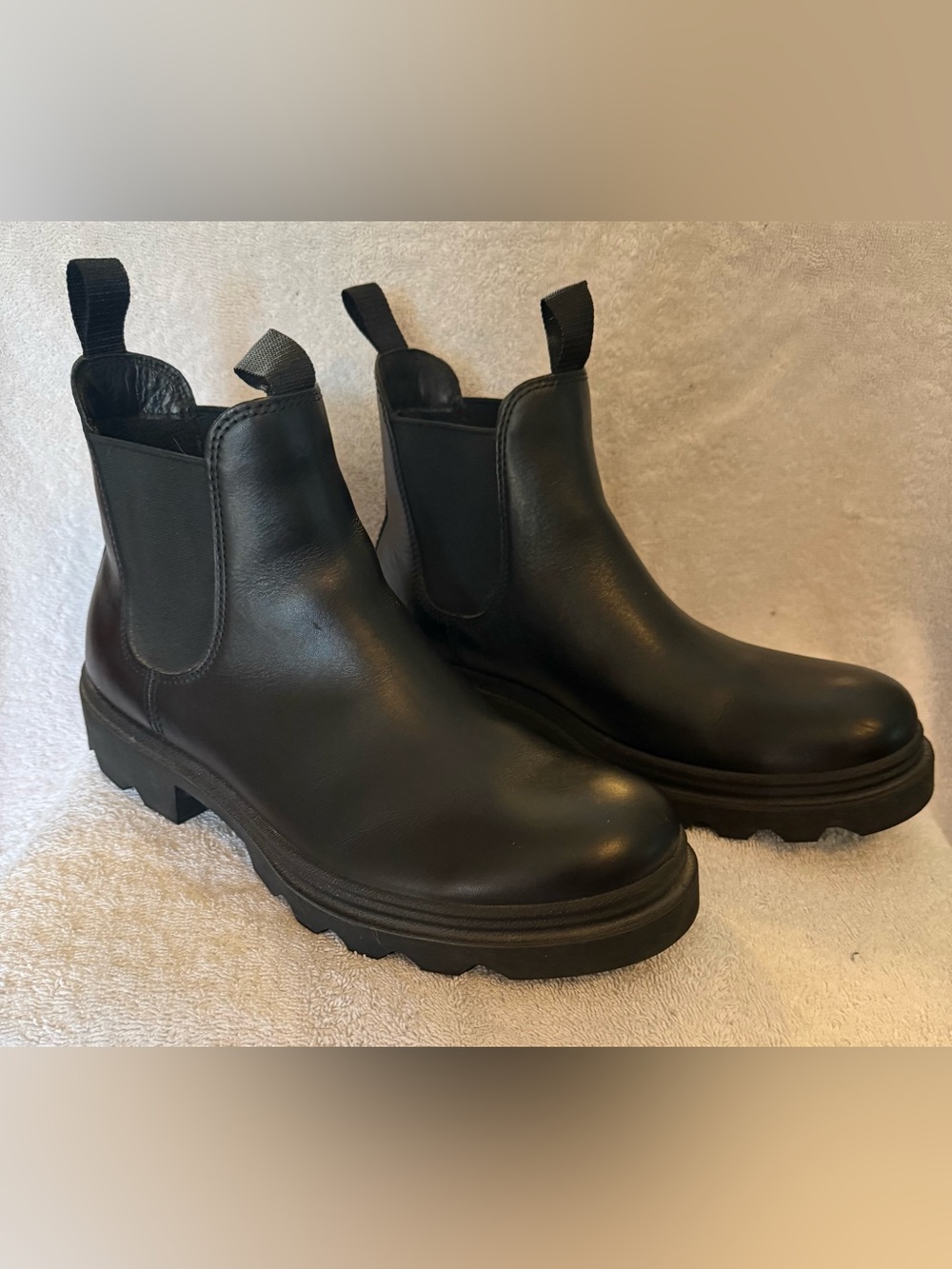 Ecco Men’s Grainer Chelsea Boots